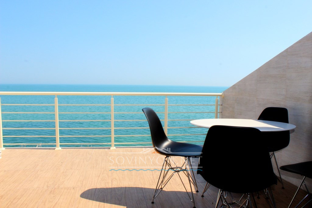 VIP-апартаменты в Совиньоне, 2017 года постройки в первой линии от моря